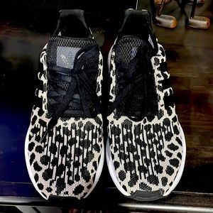 Black Animal print Adidas size 8.5